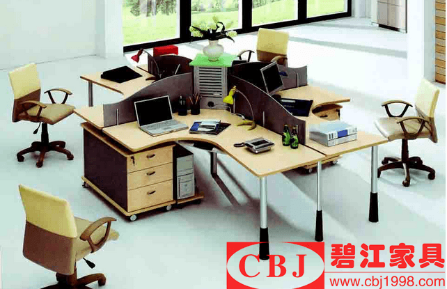 選購(gòu)辦公桌