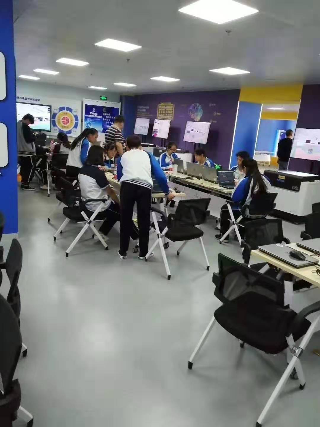 會(huì)議折疊辦公椅